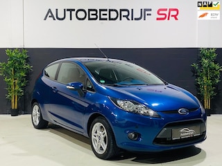 Ford Fiesta 1.25 Titanium Airco / Aux / Parkeersensoren /