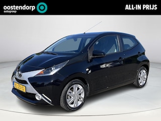 Toyota Aygo 1.0 VVT-i x-play | 5 deurs | Licht metalen velgen | Airconditioning | Parkeercamera |