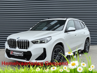 BMW X1 sDrive18i M-Sport Pano/Trekhaak/Harman Kardon