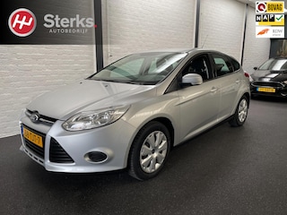 Ford Focus 1.6 TI-VCT Trend AIRCO TREKHAAK NL AUTO 4 CYL.