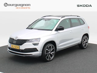 Skoda Karoq 1.5 TSi 150 Pk Automaat Sportline Business | Panoramadak | Trekhaak | Full LED | Camera | 19 Inch | Stoelverwarming | Adaptive Cruise | 42.278 Km!!