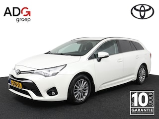 Toyota Avensis Touring Sports 2.0 VVT-i Aspiration | Trekhaak | Stoelverwarming | Parkeercamera |
