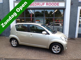 Daihatsu Sirion 2 1.3-16V 5-Drs Automaat Comfort HOGE INSTAP, VOL AUTOMAAT!