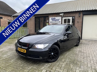 BMW 318i Leer Sportstoelen LEES TEKST !!!!!