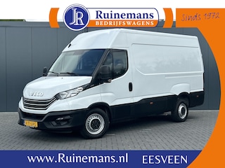 Iveco Daily 35S14 2.3 140 PK E6 / L2H2 / FABRIEKSGAR T/M 23-10-2025 / 40.338 KM / AIRCO / 3-ZITS / 3.5 TONS TREKHAAK
