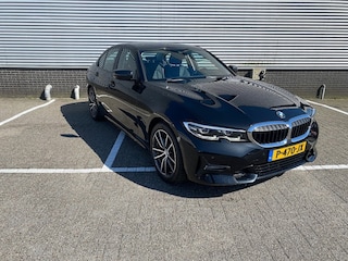 BMW 318 i Business Edition Plus | LEDER | Full LED | CAMERA