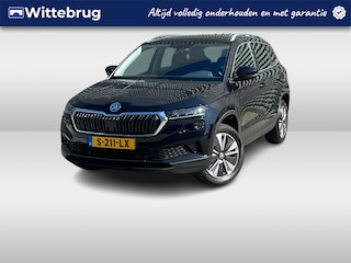 Skoda Karoq 1.5 TSI ACT Business Edition Plus / App connect / Navigatie / Parkeersensoren V+A / Camera / Zwenkbare trekhaak / Fabriek garantie 2027 /