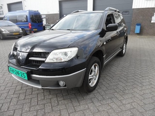 Mitsubishi Outlander Sport 2.0 Invite+