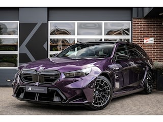 BMW 5-serie Touring V8 M Hybrid | B&O | Panorama | M Driver's Package | Individual | 360 | Head-Up | Trekhaak | Keyless |