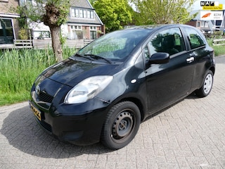Toyota Yaris 1.0 VVTi Airco INRUILKOOPJE ZO MEE EXPORT?