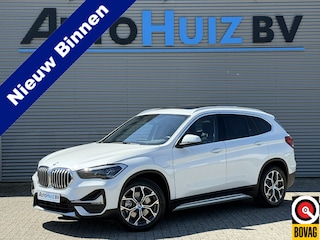 BMW X1 xDrive25e xLine Panoramadak Stuurverwarming Head-Up Display Achteruitrijcamera ACC