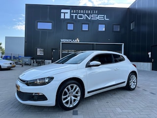Volkswagen Scirocco 1.4 TSI / Stoelverwarming / Climate / Parkeersensoren / Lichtmetaal