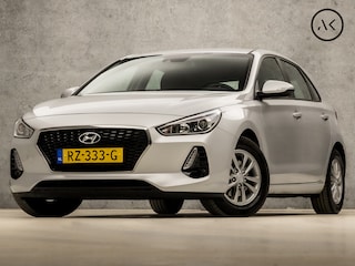 Hyundai i30 1.0 T-GDI Comfort (APPLE CARPLAY, NAVIGATIE, CAMERA, CLIMATE, TREKHAAK, SPORTSTOELEN, CRUISE, LM VELGEN, NIEUWSTAAT)