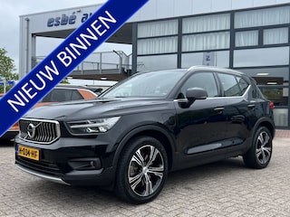 Volvo XC40 1.5 T5 Recharge 262 pk Inscription Navigatie Trekhaak Leder Stoelverwarming Intellisafe  Suround Camera 19 Inch Velgen Led Koplampen NL Auto Plug In Hybride 1e Eigenaar