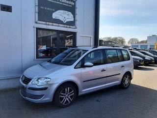 Volkswagen Touran 1.6 Easyline clima cruise navi lmv