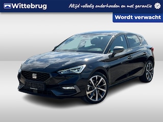 Seat Leon 1.4 TSI eHybrid PHEV 204PK FR / Panoramadak / 18" LMV / Stuurverwarming / Achteruitrijcamera / Keyless Entry-Start / Dodehoek Sensor