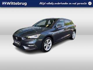 Seat Leon 1.4 TSI eHybrid PHEV FR / Achteruitrij camera / Keyless / Stoel en stuurwiel verwarming voor / 17'' licht metaal / Navigatie / Carplay