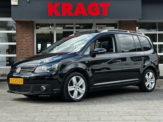 Volkswagen Touran CUP 1.4 TSI 140 pk - 7 persoons - panoramadak - navi - standkachel