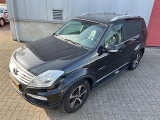 SsangYong Rexton RX 220 e-XDI Sapphire HD 178pk Automaat / Euro 6 / 3,5 ton trekgewicht / Verw. stuur en stoelen / 4 x 4/ BTW auto
