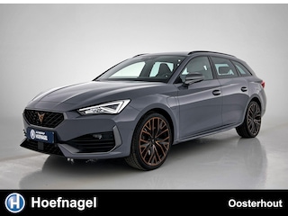 Cupra Leon 1.4 e-Hybrid VZ Copper Edition Automaat | Panoramadak | Navigatie | Camera | Parkeersensoren