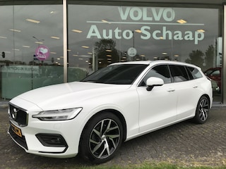 Volvo V60 2.0 D4 Momentum Pro Automaat | Rijklaar incl 12 mnd Bovag | Keyless Trekhaak Navigatie Adaptieve cruise