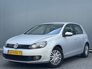 Volkswagen Golf BJR 2009 1.6 TDI 105 PK Trendline BlueMotion METALLIC LAK / AIRCO / CRUISE CONTR. / VELOURS BEKLEDING