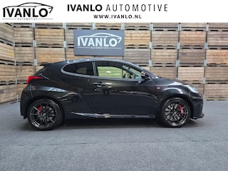 Toyota Yaris 1.6 GR Four Performance Carplay Akrapovic Carbon LED Camera 18"LM