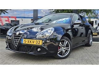 Alfa Romeo Giulietta 1.4 T Exclusive QV Line + ALCANTARA + LM VELGEN + NAVI + KLIMA