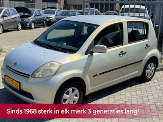 Daihatsu Sirion 2 1.0-12V Trend 5 deurs! NL AUTO NAP! Elek pakket l Centraal l Stuurbekrachtiging l Inruil koopje rijd goed!