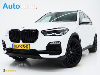 BMW X5 xDrive45e Full Black | Panoramadak | Luchtvering | Harman/Kardon | 360 | Keyless
