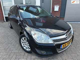 Opel Astra 1.6 Cosmo / Navi / PDC / Airco