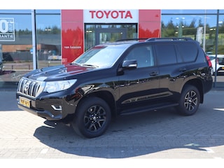 Toyota Land Cruiser 2.8 D-4D-F Challenger Window Van TREKHAAK LEER STOELVERW KEYLESS CRUISE BLUETOOTH CAMERA APPLE/ANDROID CLIMA NL-AUTO