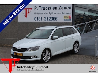 Skoda Fabia Combi 1.2 TSI Style AUTOMAAT/Cruise control/Climate control/Parkeersensoren/Bluetooth/Spraakbediening/Multifunctioneel stuurwiel/LED koplampen/Sportstoelen/17'' Lichtmetalen velgen/Elektrische ramen/Elektrisch verstelbare spiegels.