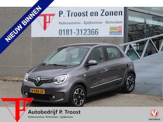 Renault Twingo 1.0 SCe Intens Airco/Achteruitrijcamera/Parkeersensoren/Apple carplay/Cruise control/Bluetooth/LED koplampen/Multifunctioneel stuurwiel/Spraakbediening/15'' Lichtmetalen velgen/Elektrische ramen/Elektrisch verstelbare spiegels.