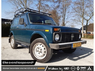 Lada Niva 1.7i 4x4 | Vierwielaandrijving | Stuurbekrachtiging |