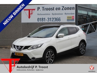Nissan Qashqai 1.2 Connect Edition Panoramadak/Navigatie/Climate control/360° camera/Parkeersensoren rondom/Cruise control/Elektrisch verstelbare stoel met stoelverwarming/Voorruitverwarming/Keyless/Lane assist/Trekhaak/Bluetooth/LED koplampen/19''Lichtmetalen velgen/Mu