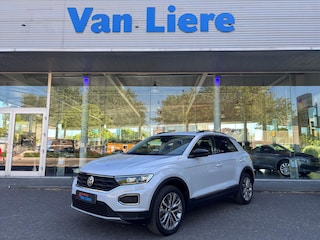 Volkswagen T-Roc 1.5 TSI 150pk 7-DSG iQ-Drive|Adapt. Cruise | Virtual cockpit| Trekhaak| Rijklaar incl 12 mnd BOVAG garantie