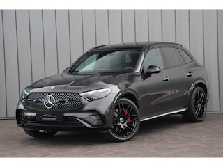 Mercedes-Benz GLC 300 AMG 4-Matic | 258PK | Pano | Sfeerverlichting | Keyles-go | Head-up | Digital-light | Stuurwielverw. | Distronic | 2023.