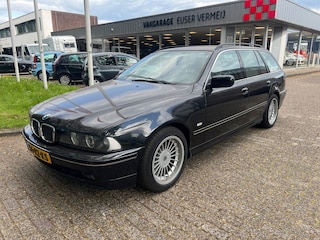 BMW 5-serie Touring 540i Lifestyle Executive