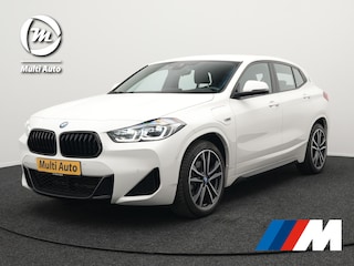 BMW X2 xDrive25e M Sport Plug In Hybrid 220pk Dealer O.H PHEV | Adaptive Cruise | Head Up | Lederen Sportstoelen | Camera | 19"L.M | Apple Carplay | Sfeerverlichting | Stuurverwarming |