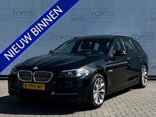 BMW 5-serie Touring 520i Executive LEDER | PANO | PDC VOOR & ACHTER | ELEKTRISCHE KLEP Inruiler van Harold!