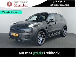 Lynk & Co 01 1.5  Zwarte hemel | Trekhaak | Pano | ACC | 360 Camera