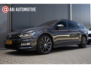 Volkswagen Passat Variant 2.0 TDI 150 pk Highline Business 2 x R-Line / BTW-Auto/ NL-Auto/ Virtual/ Leder/ Sport-Stoelen/ Stoel.Verw/ 360-Camera/ Xenon-Led/ 17'' LMV
