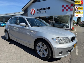 BMW 118i Business Line/ RIJKLAARPRIJS!