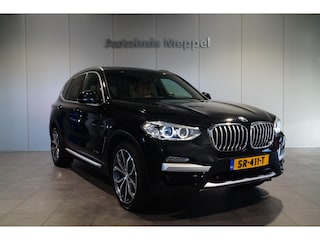 BMW X3 Xdrive20i LED | X-Line | Panoramadak | Trekhaak | Lederen sportinterieur |