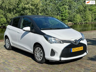 Toyota Yaris 1.0 VVT-i Now 1e eigenaar dealer onderhouden zeer nette auto airco navigatie elektrische ramen cv op afs
