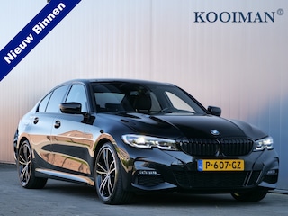 BMW 330i High Executive M-Pakket / Carplay / Head-Up