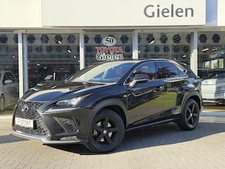 Lexus NX 300h AWD F Sport Line | Trekhaak, Panoramadak, Facelift, Leer, Stoelverwarming, Head up display, Dodehoekherkenning, 1500KG Trekgewicht