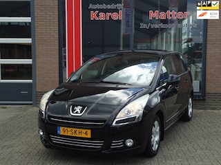 Peugeot 5008 1.6 THP Family *7 PERSOONS* *PANORAMADAK* *TREKHAAK*