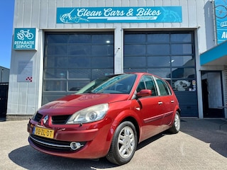 Renault Scénic 2.0-16V Tech Line